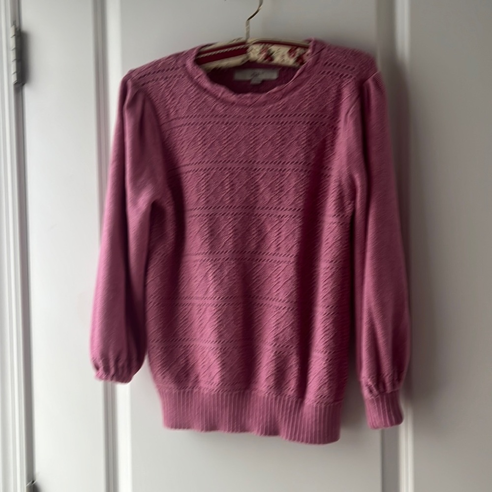Size medium Loft sweater